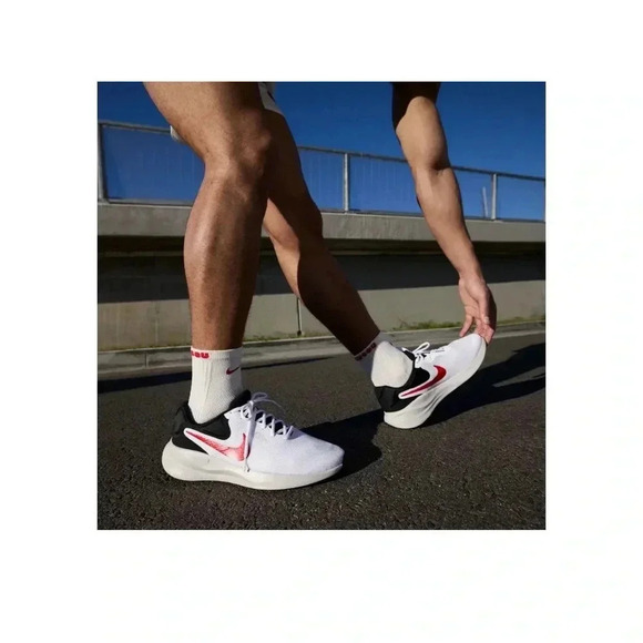 New Nike Revolution 7 Men's Road Running Shoes White/FIRE RED-Black Size 12.5 - Picture 4 of 16
